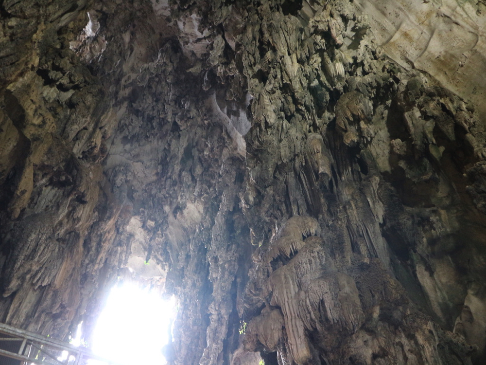 バトゥ洞窟内部